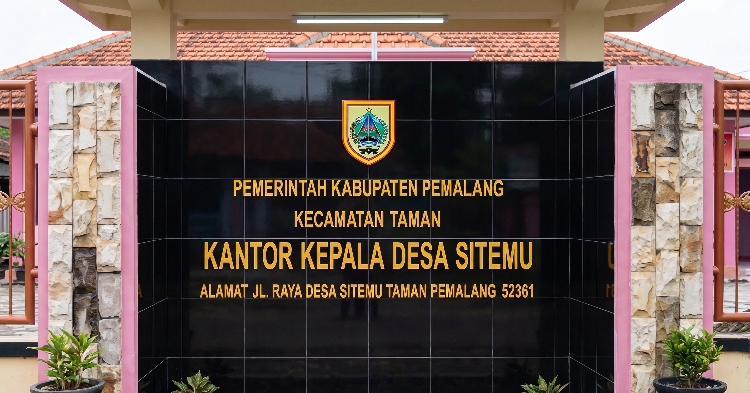 Kantor Kepala Desa Sitemu